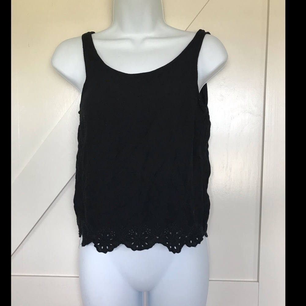 𝅺black cropped top tank top